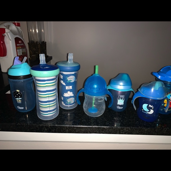 Baby sippy cups total of 10 - Picture 3 of 3